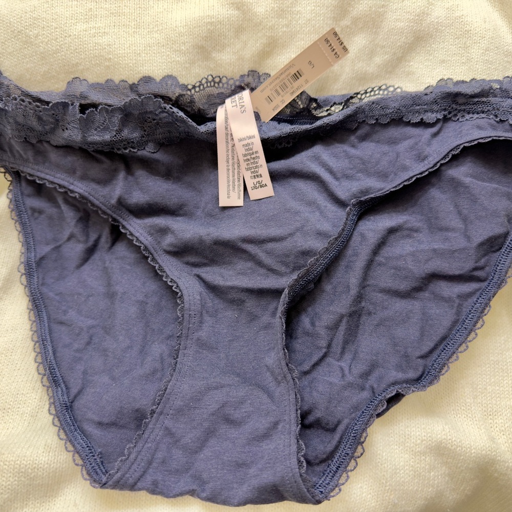 Victoria's Secret Women's Lace Trim Gray Bikini‎ Panties Size L NWT